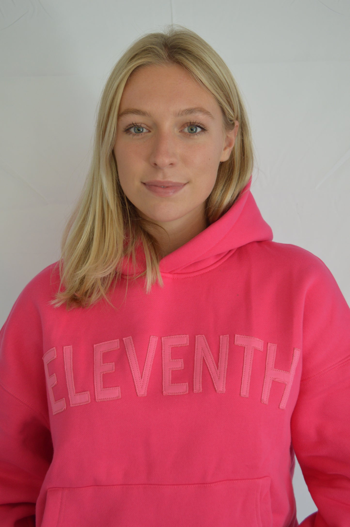 The ultimate logo boxy hoodie pink