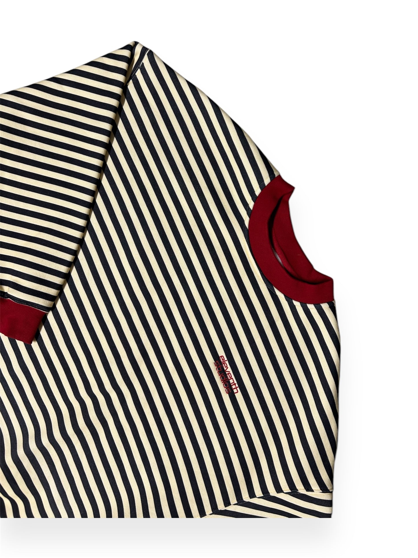 The striped sweater navy